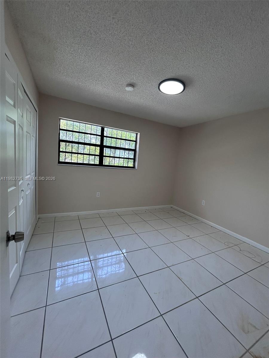 1072 W 79th St #32 Hialeah, FL 33014