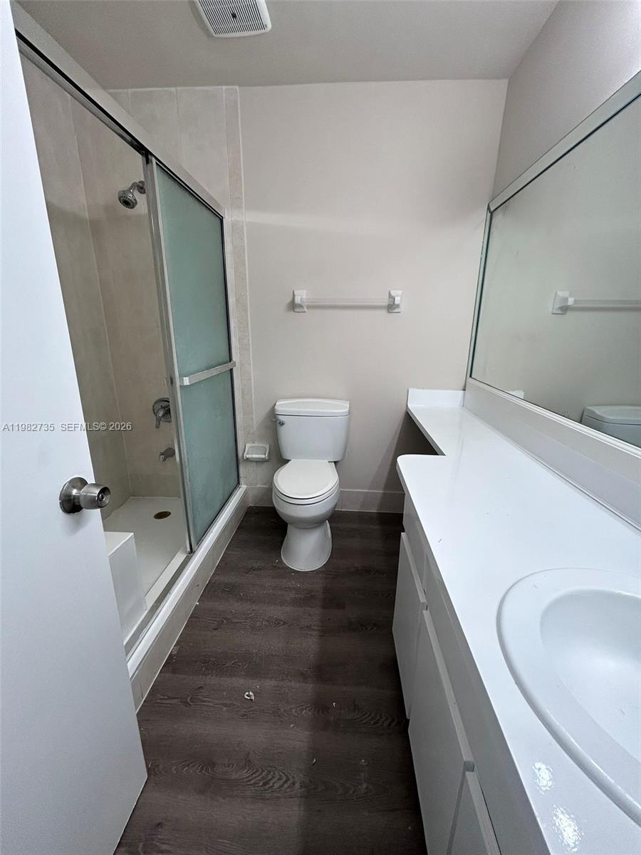 1072 W 79th St #32 Hialeah, FL 33014