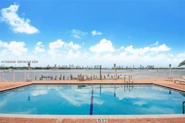 1228 West Ave #308 Miami Beach, FL 33139