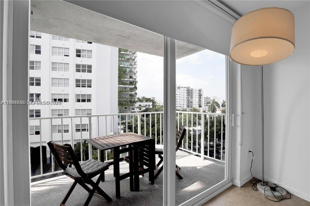1228 West Ave #308 Miami Beach, FL 33139
