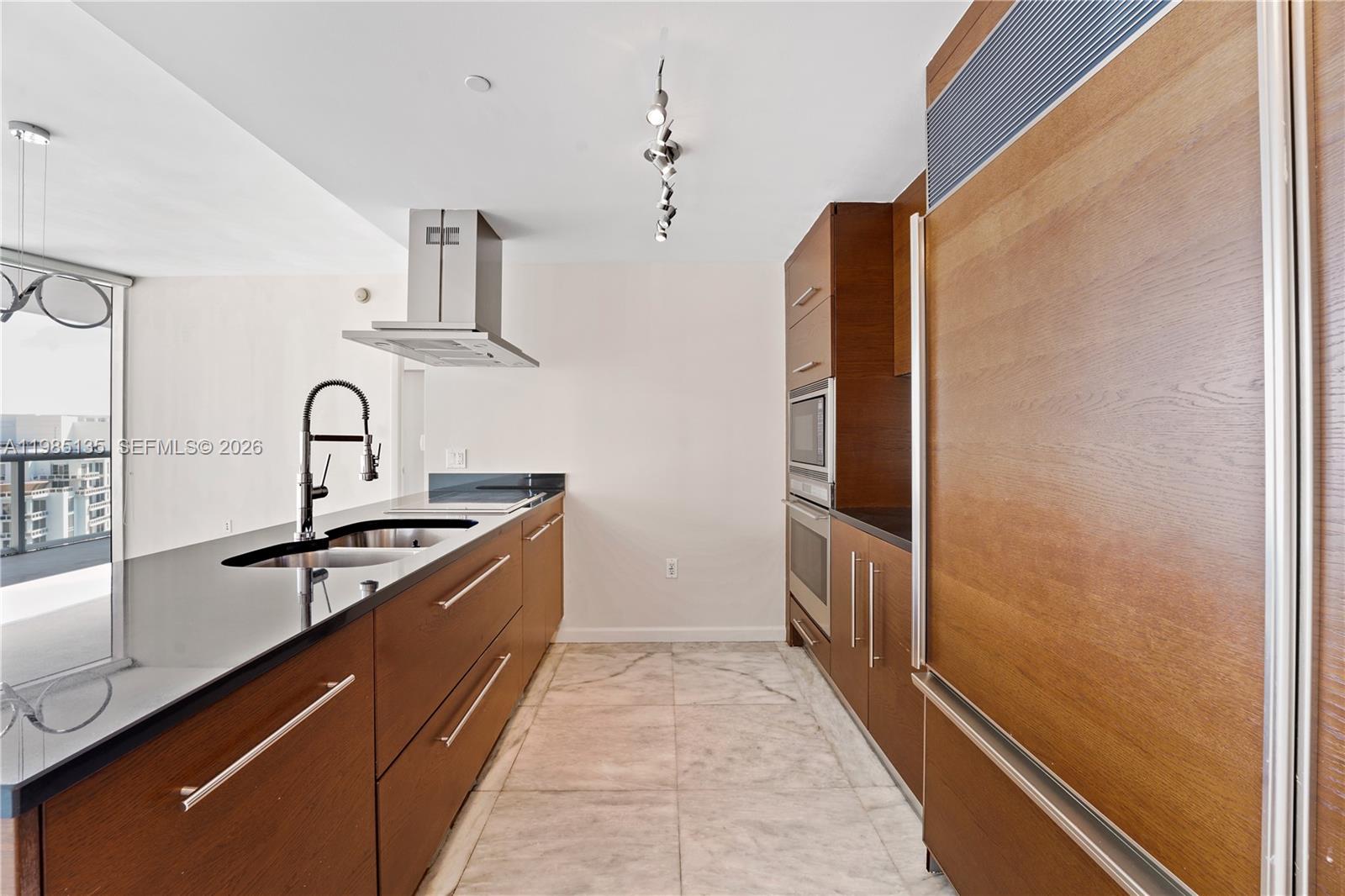 image Icon Brickell II2