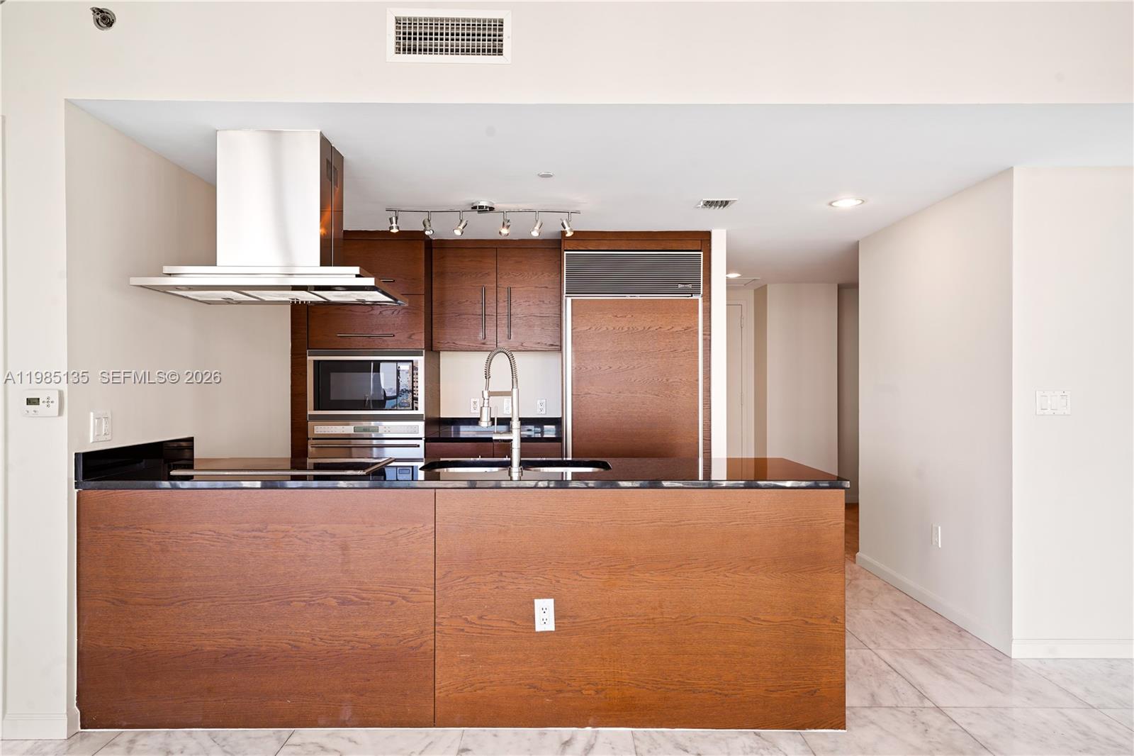 image Icon Brickell II3