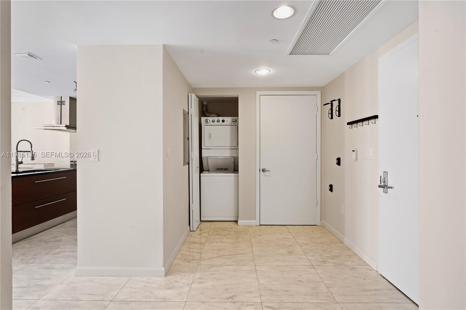 image Icon Brickell II7