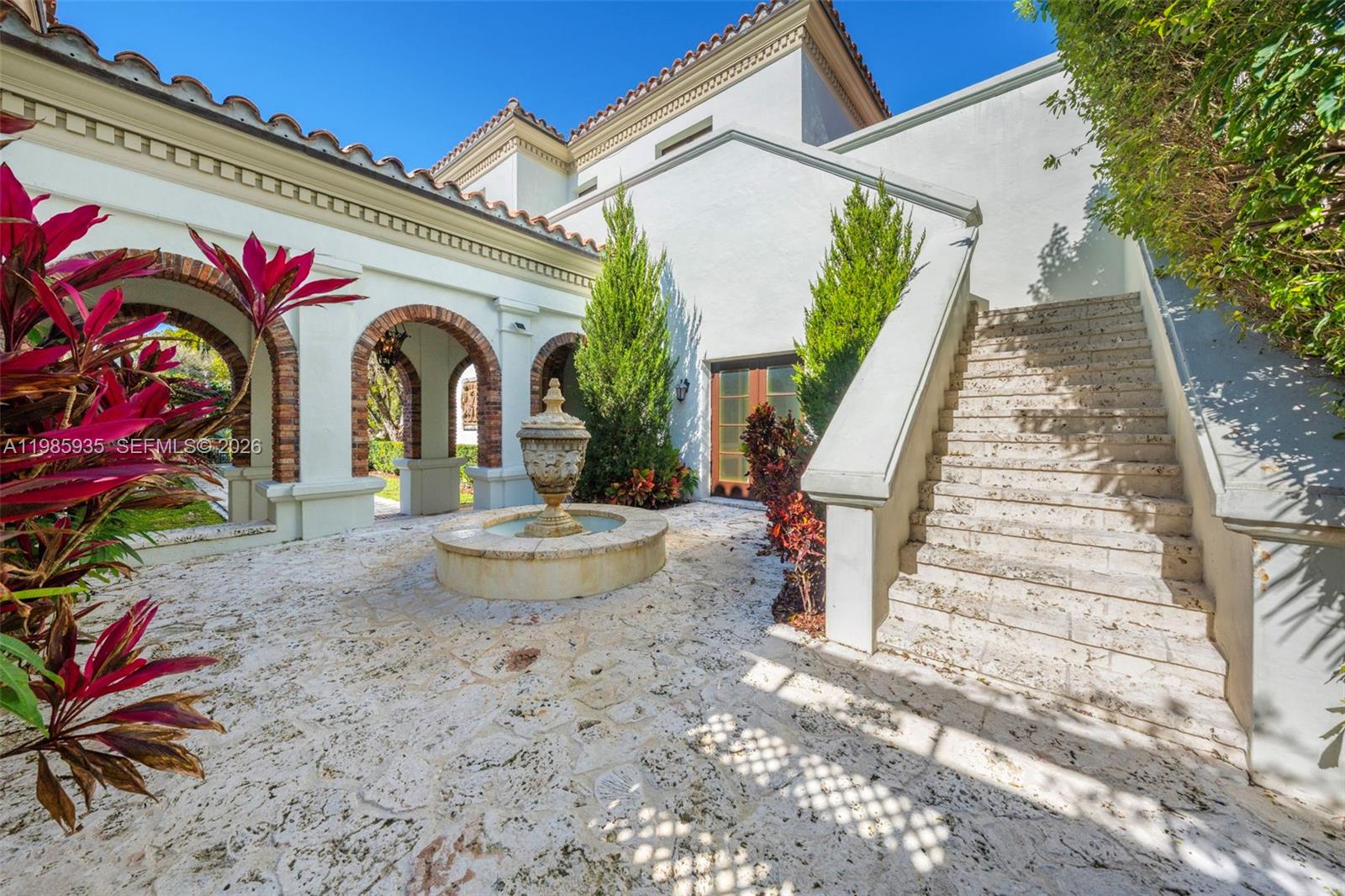 9401 Journeys End Rd Coral Gables, FL 33156