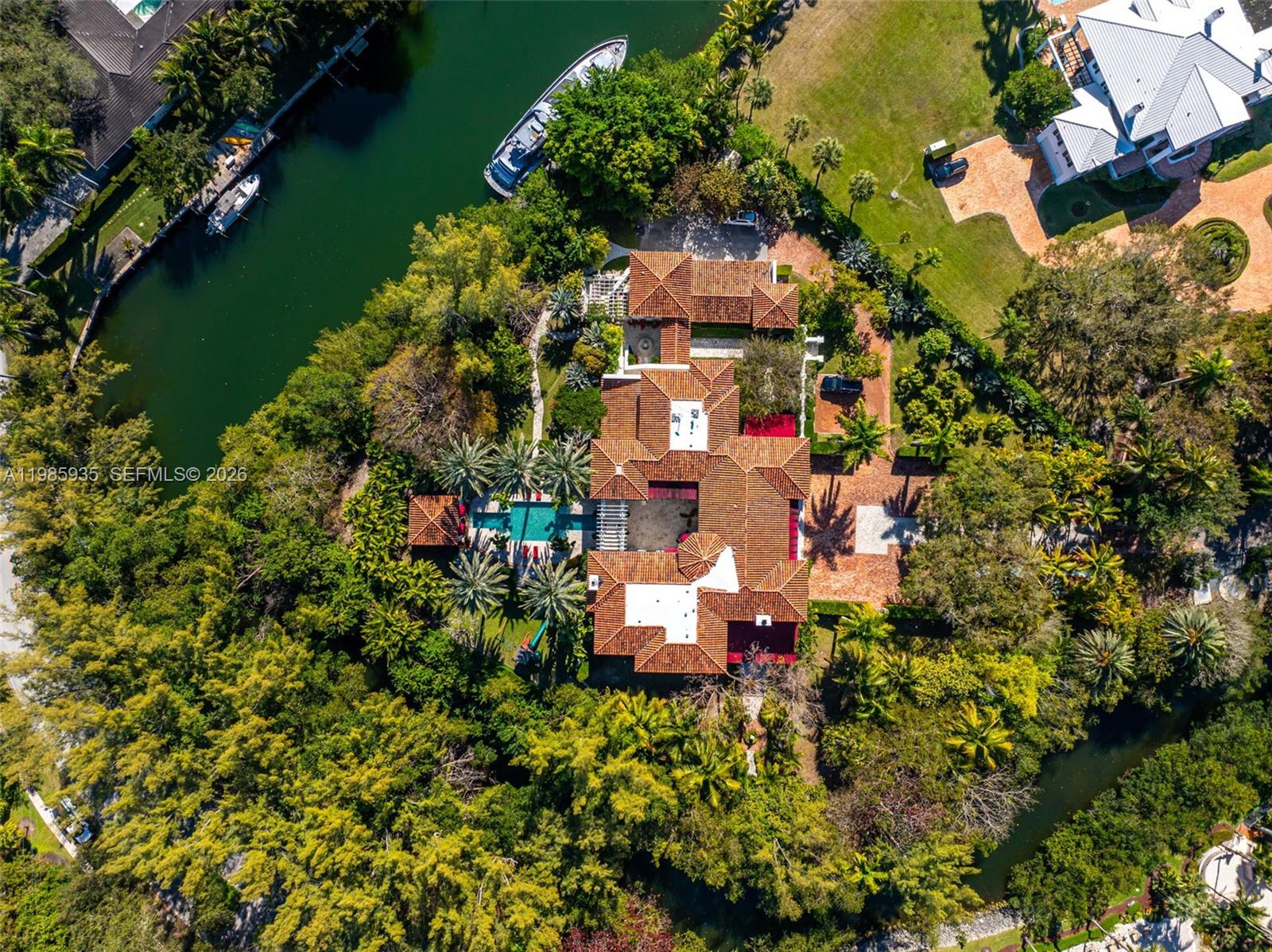 9401 Journeys End Rd Coral Gables, FL 33156