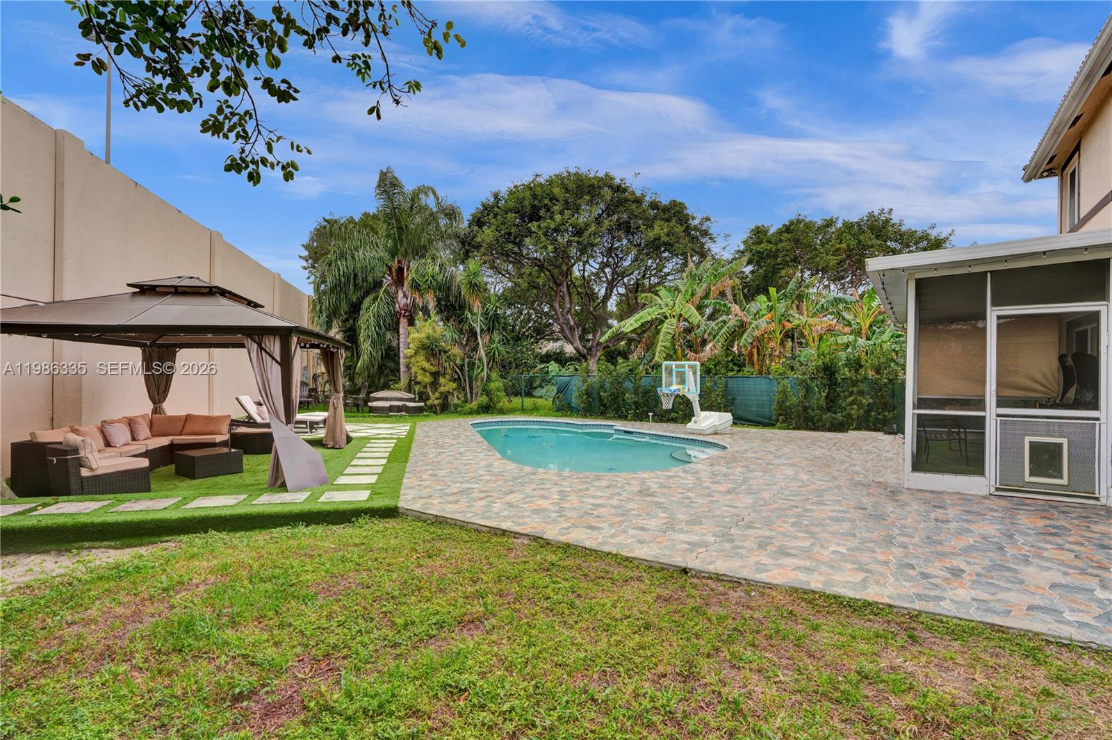 4220 NW 62nd Ct Coconut Creek, FL 33073