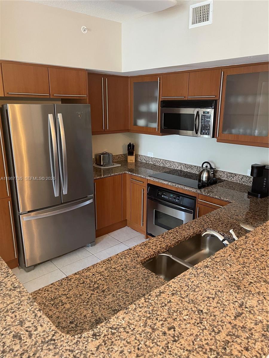 image 2080 Ocean Drive12