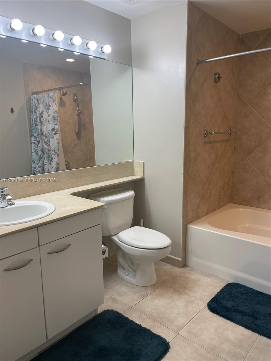 image 2080 Ocean Drive14