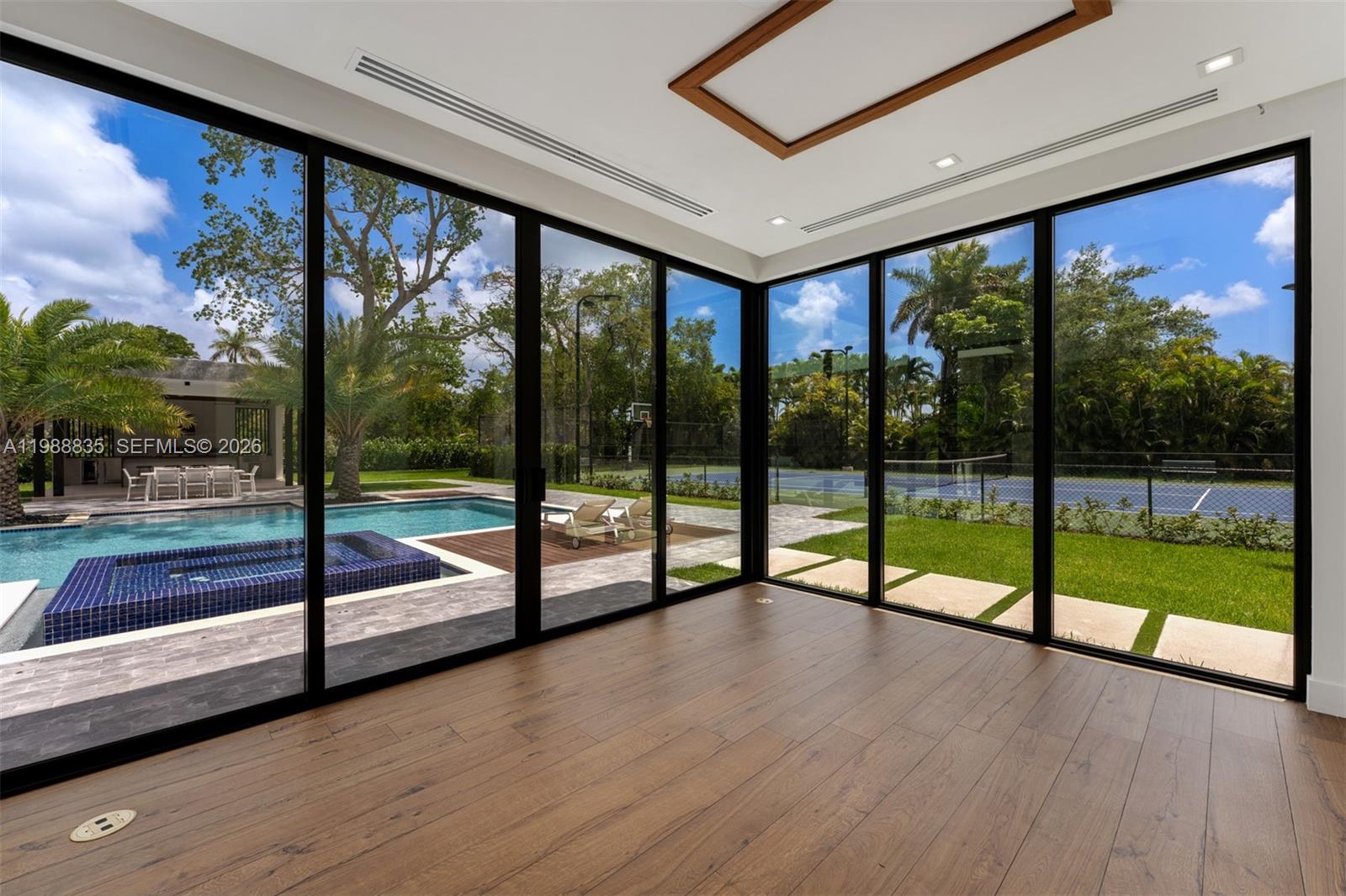 9790 SW 114th St Miami, FL 33176