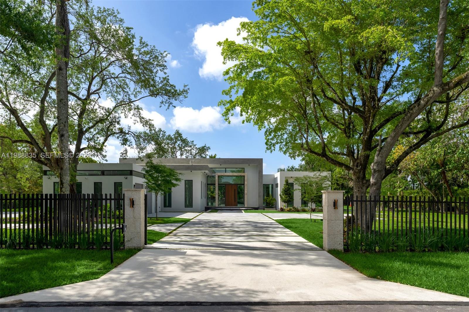 9790 SW 114th St Miami, FL 33176