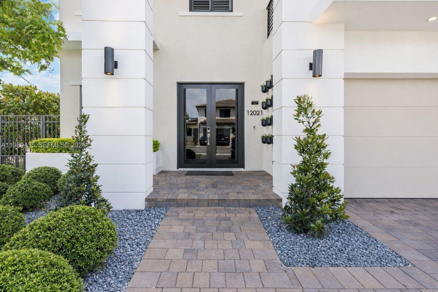 12021 SW 82nd Pl Miami, FL 33156