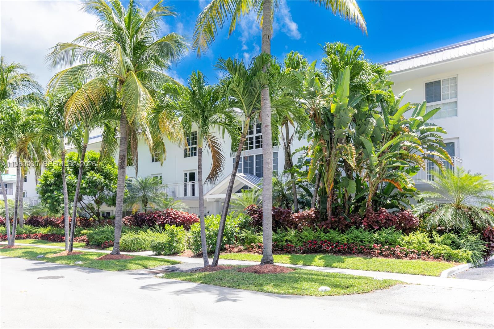 290 Sunrise Dr #3-F Key Biscayne, FL 33149
