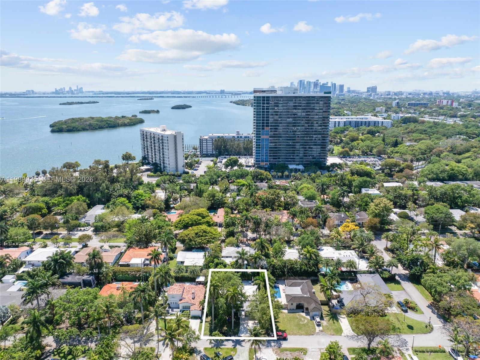 830 NE 72nd St Miami, FL 33138