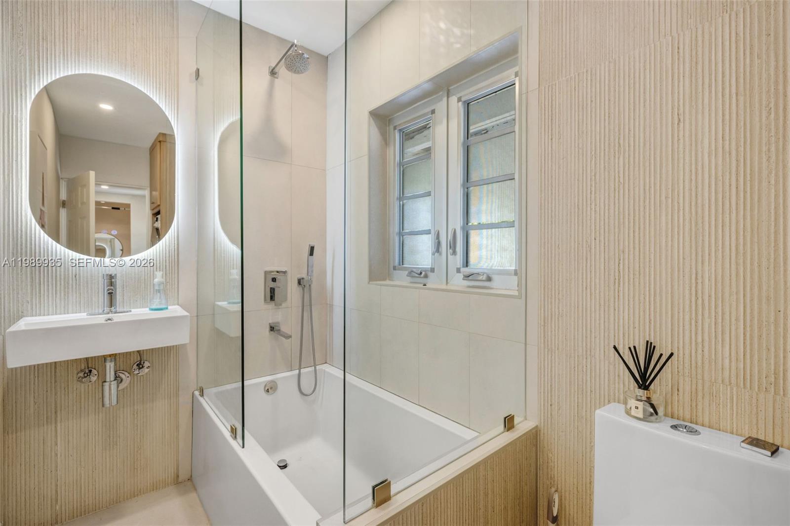 830 NE 72nd St Miami, FL 33138