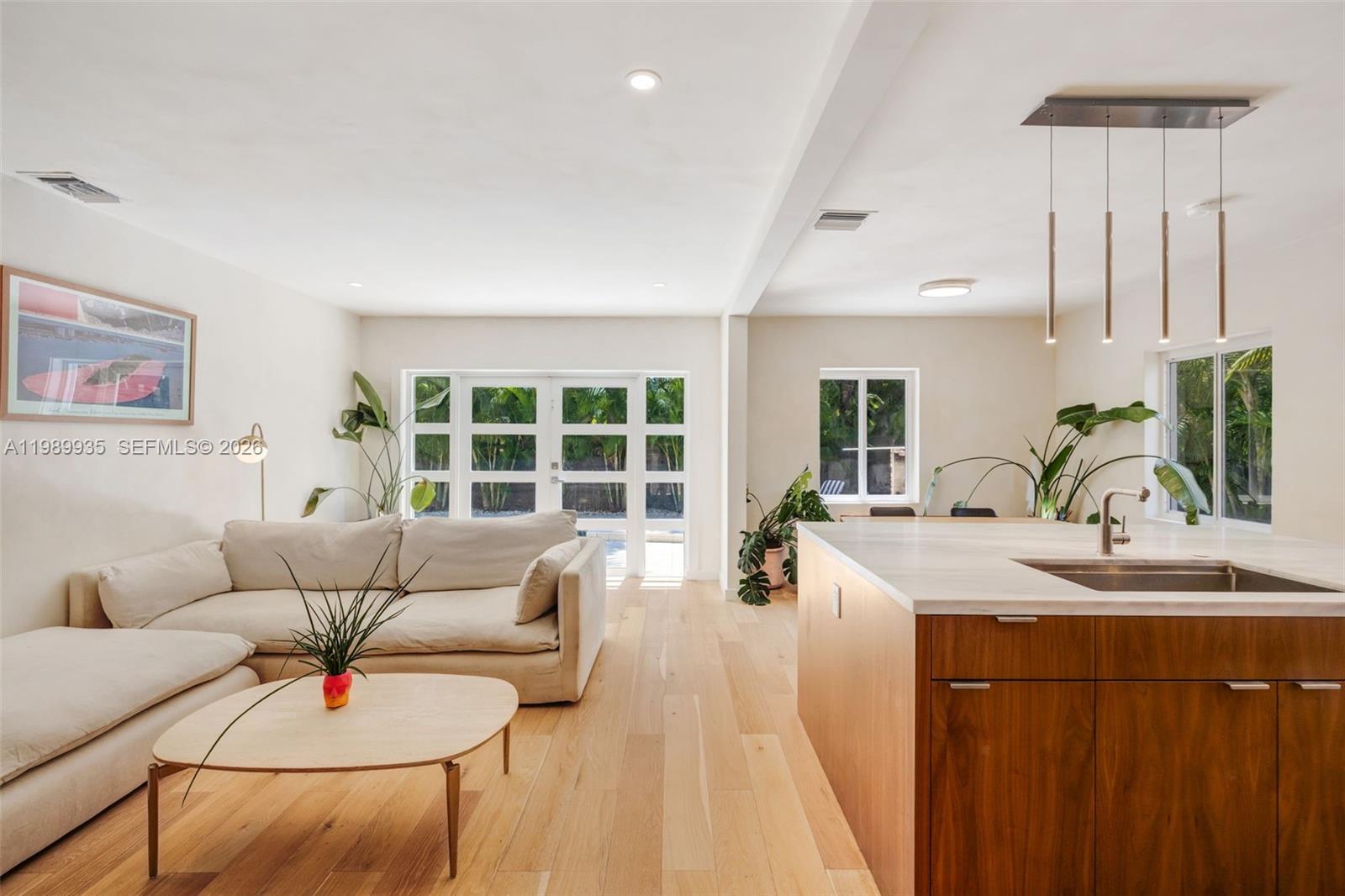 830 NE 72nd St Miami, FL 33138