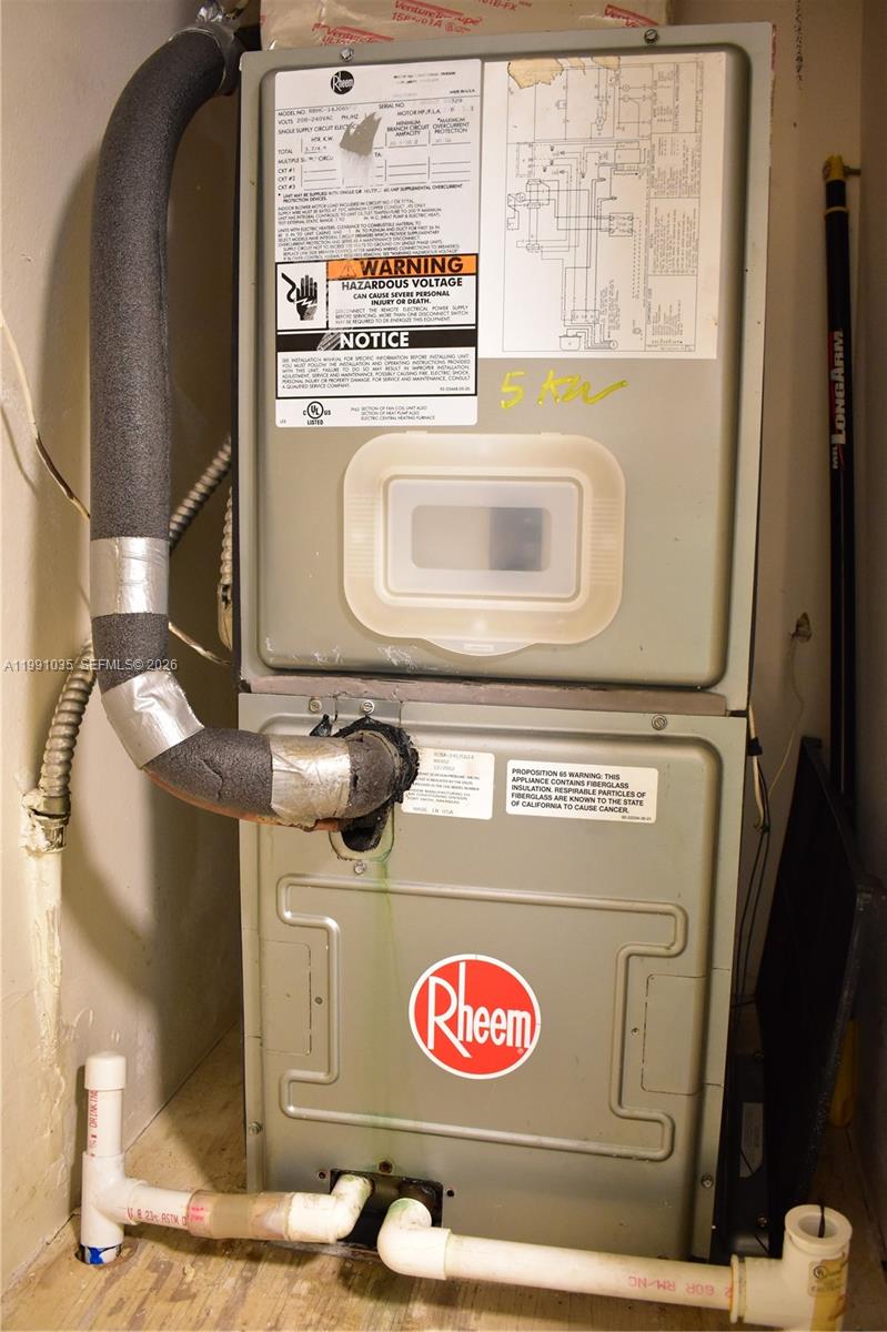 9800 Sunrise Lks Blvd #208 Sunrise, FL 33322