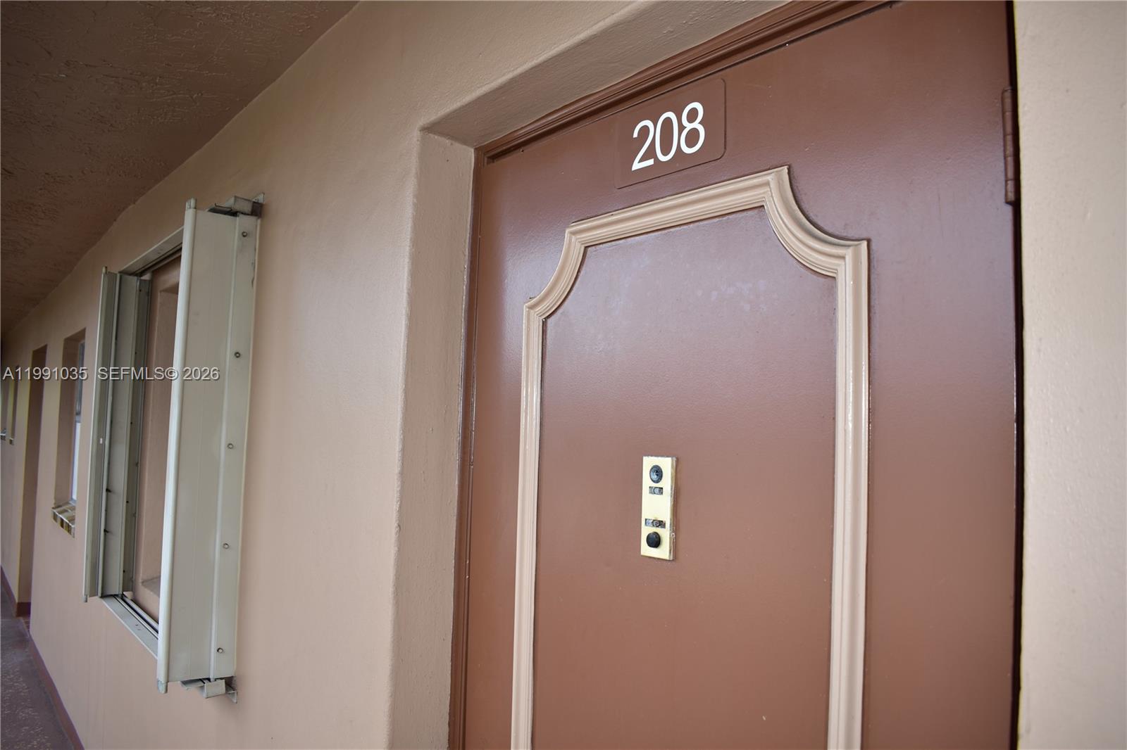 9800 Sunrise Lks Blvd #208 Sunrise, FL 33322