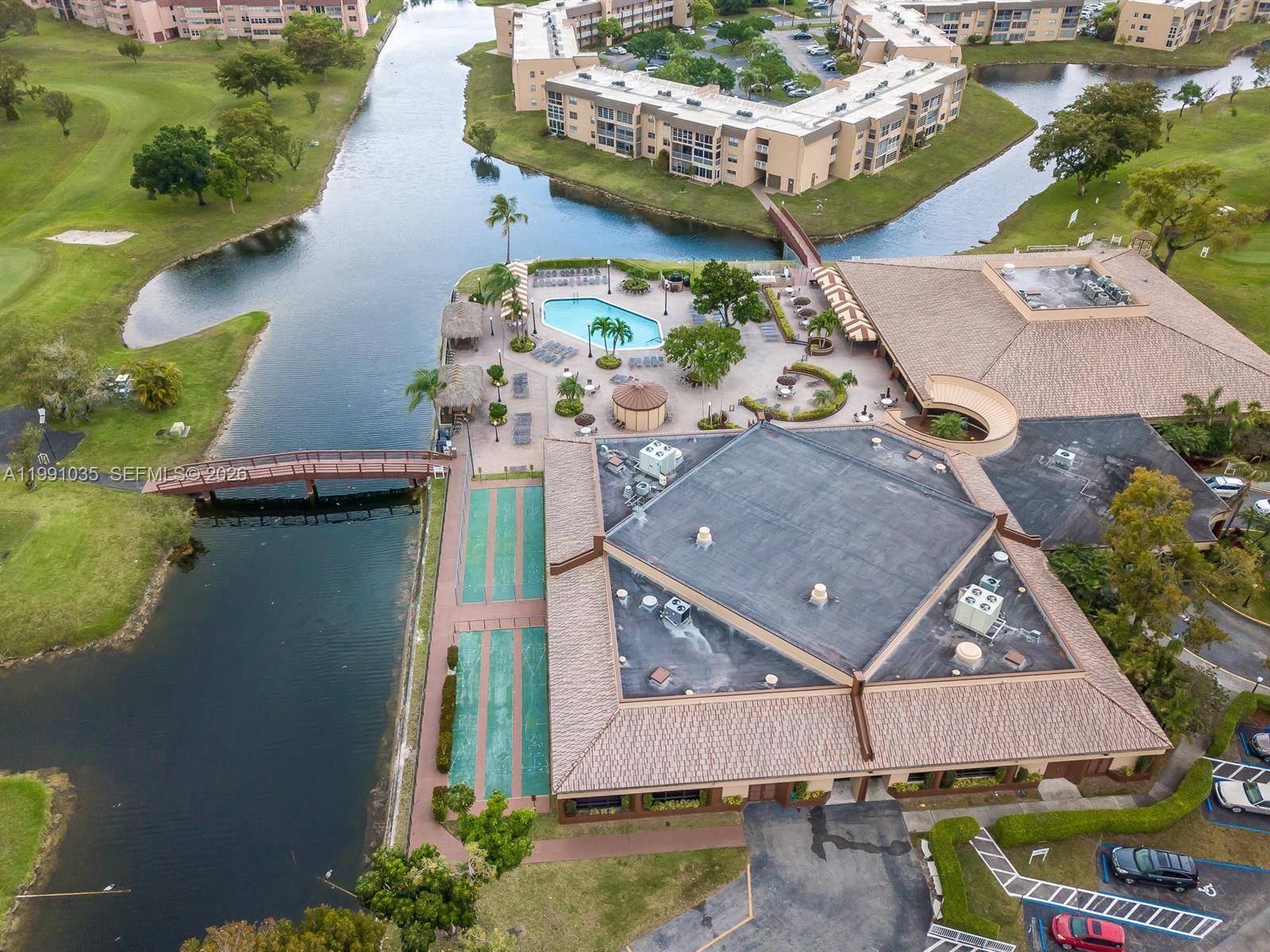 9800 Sunrise Lks Blvd #208 Sunrise, FL 33322