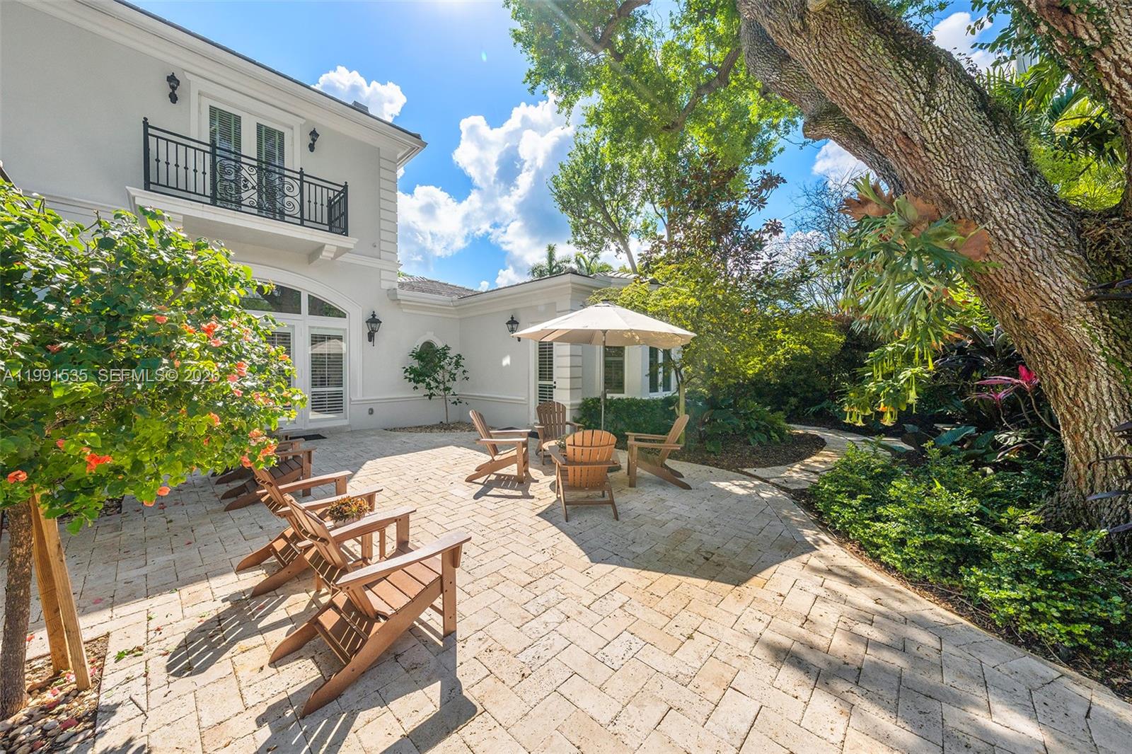 6900 Altamira St Coral Gables, FL 33146