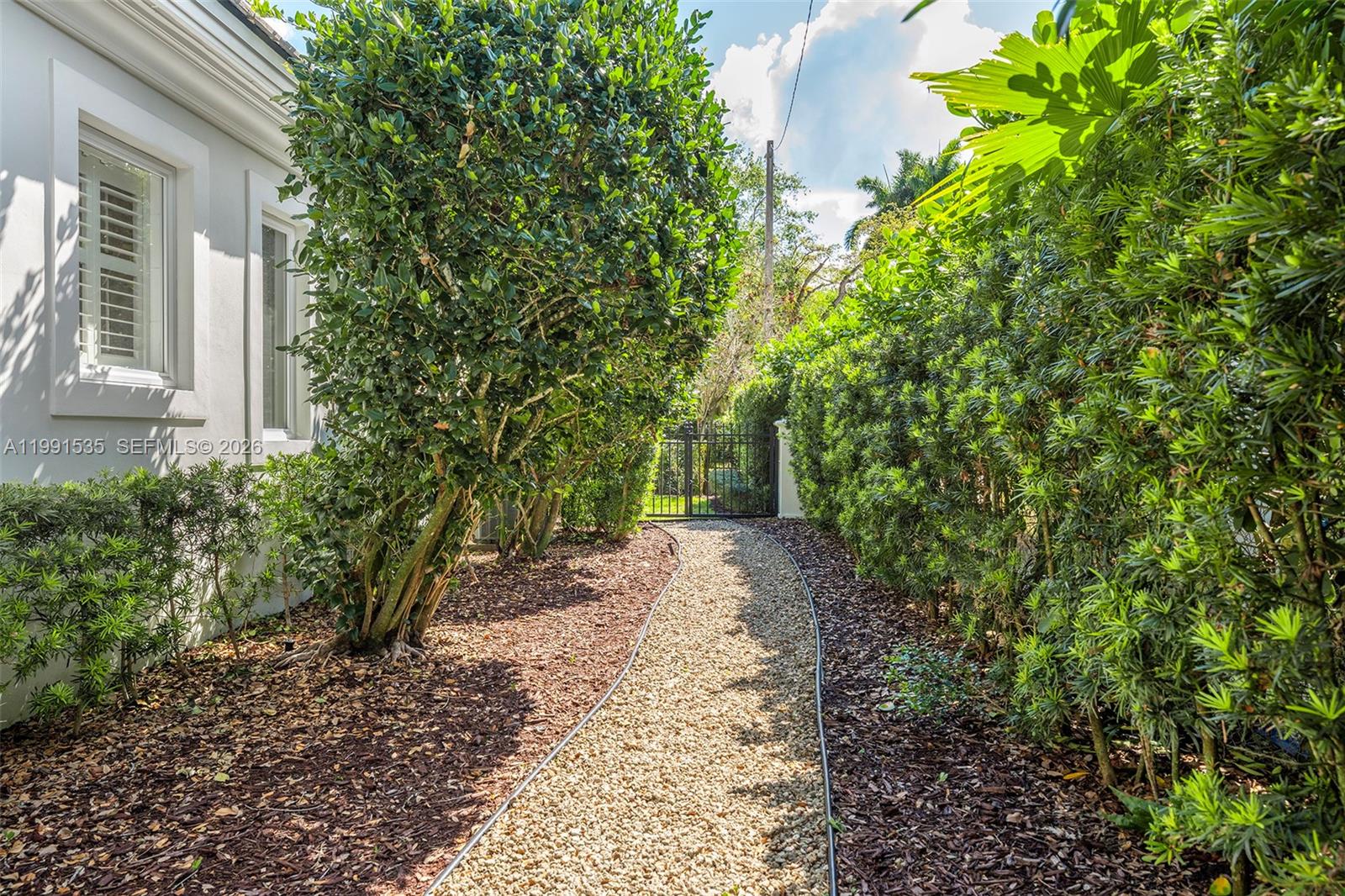 6900 Altamira St Coral Gables, FL 33146