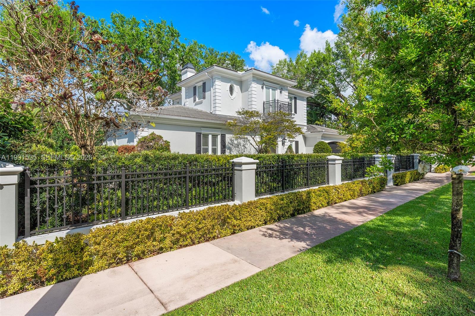 6900 Altamira St Coral Gables, FL 33146