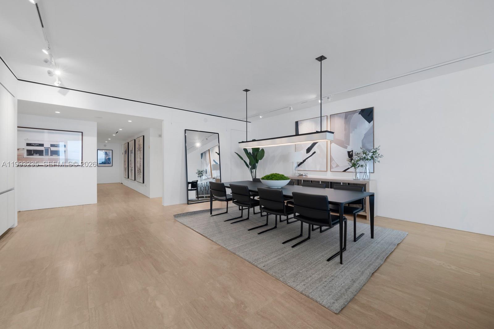 image The Surf Club Four Seasons16