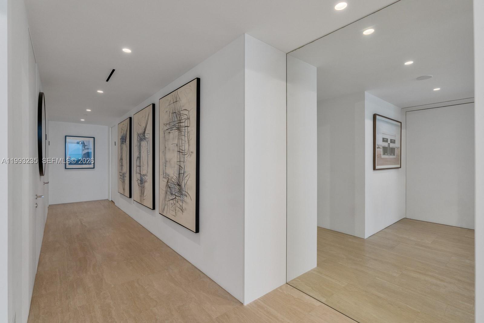 image The Surf Club Four Seasons30