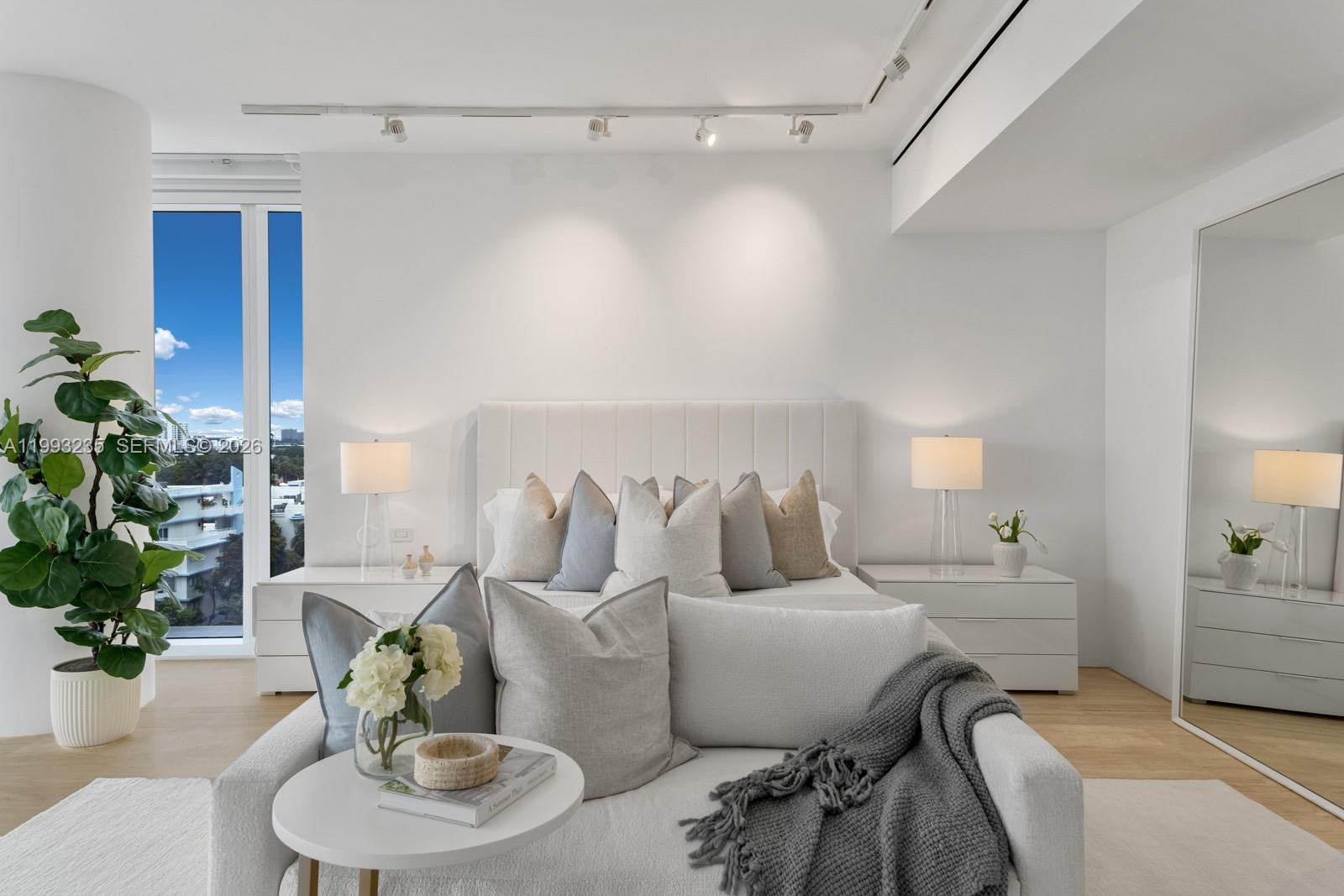 image The Surf Club Four Seasons34