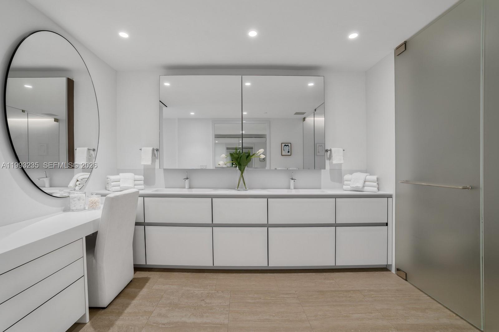 image The Surf Club Four Seasons36