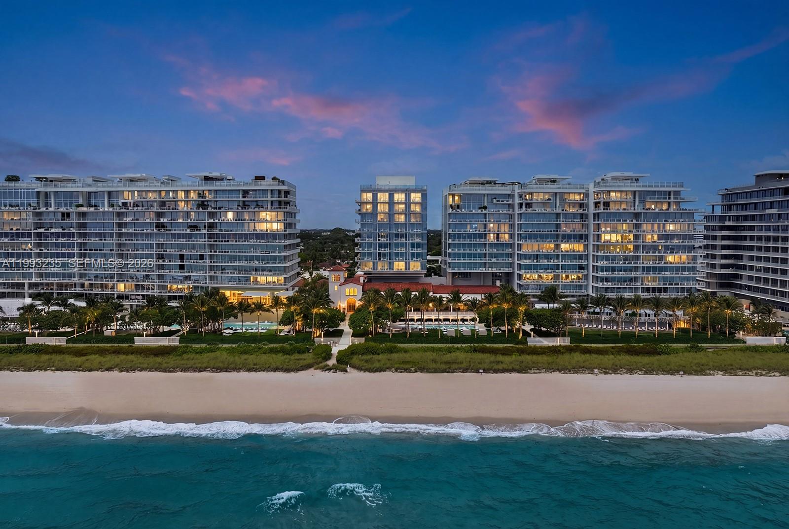 image The Surf Club Four Seasons63