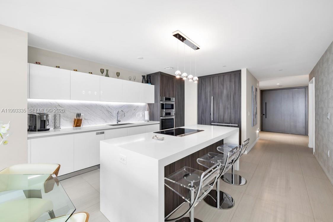 851 NE 1st Ave #3401 Miami, FL 33132