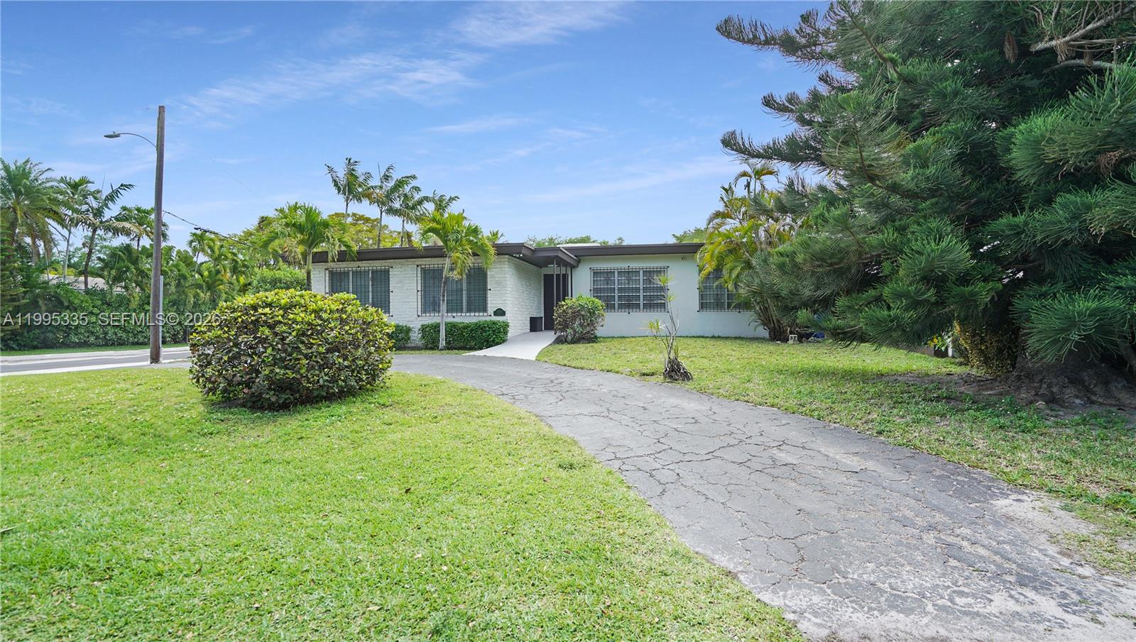 1630 S Bayshore Dr Miami, FL 33133