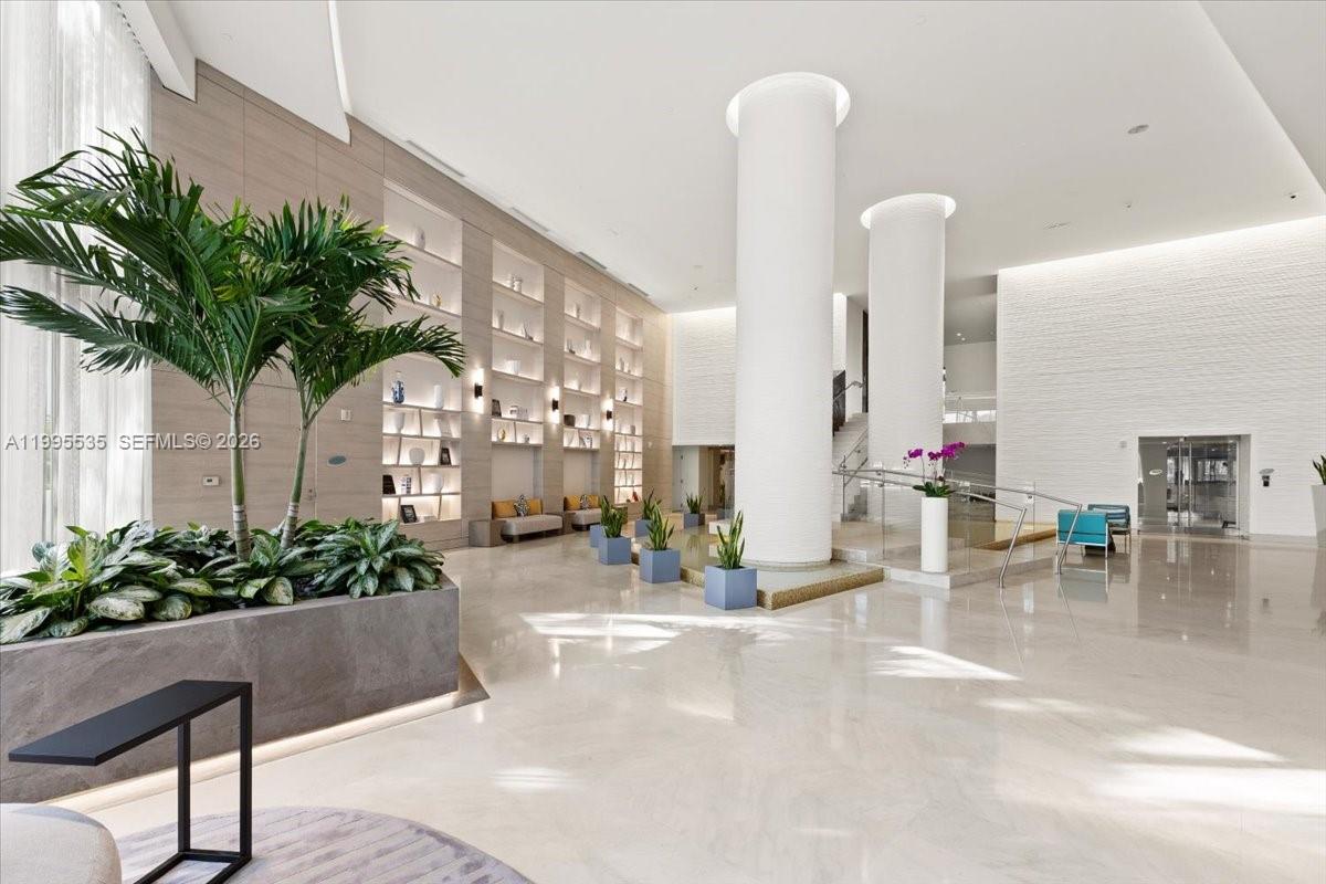 image Trump Royale21