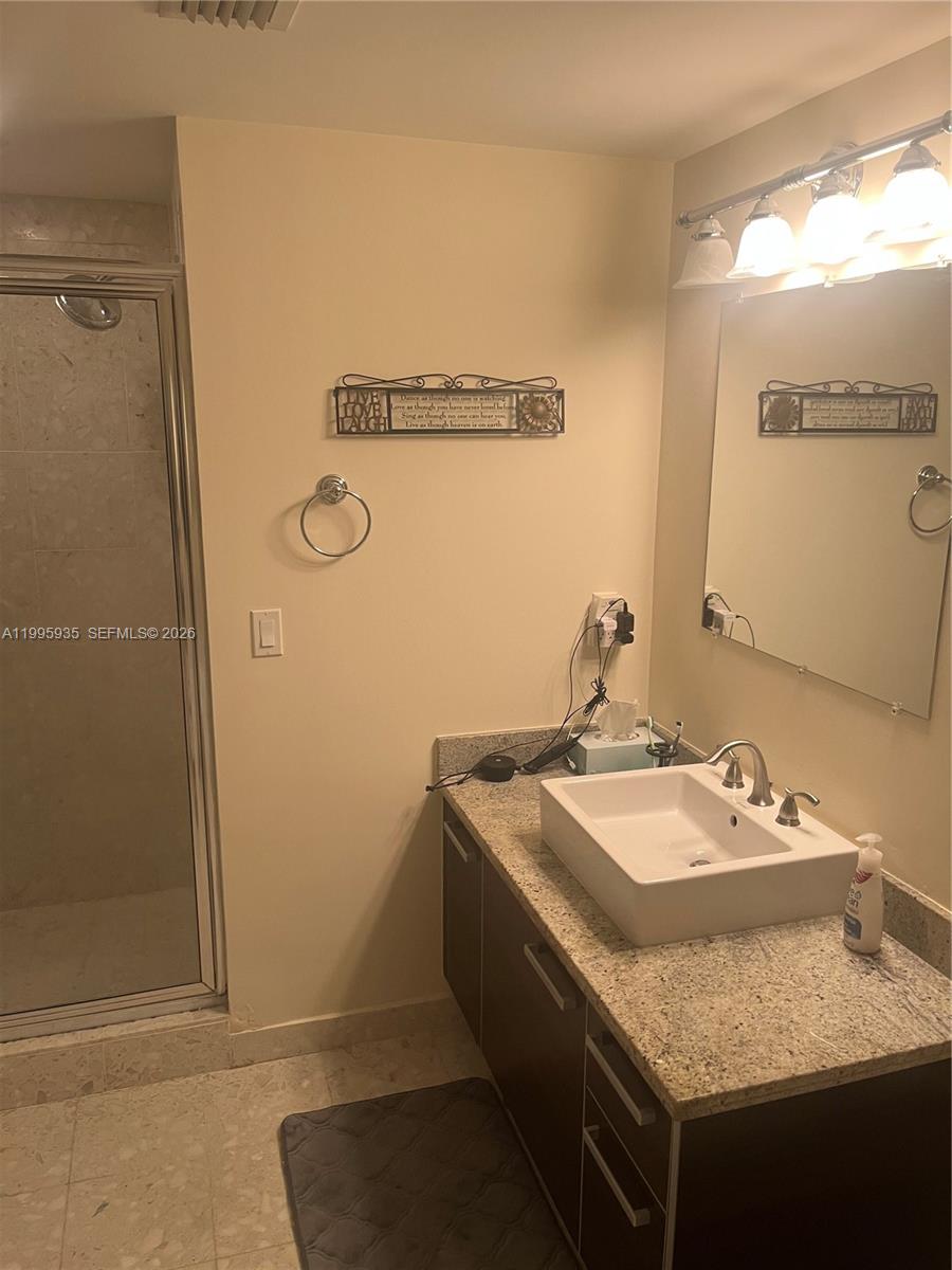 image Latitude on the River9