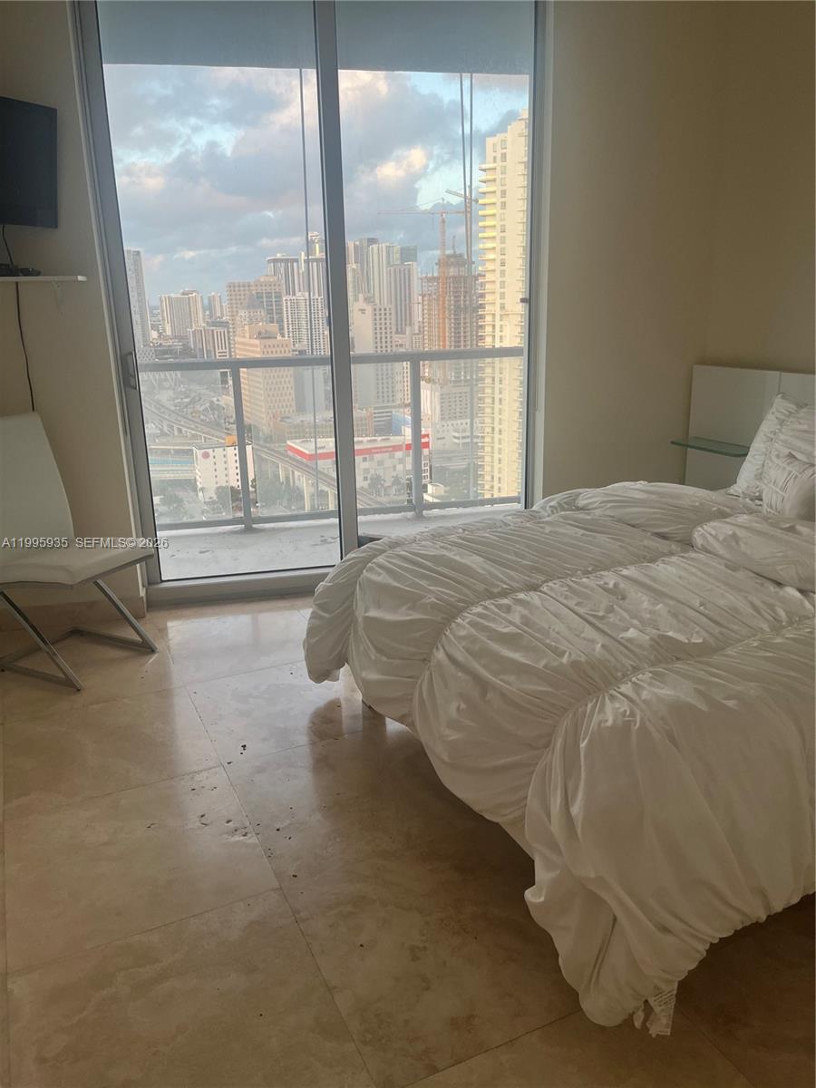 image Latitude on the River10