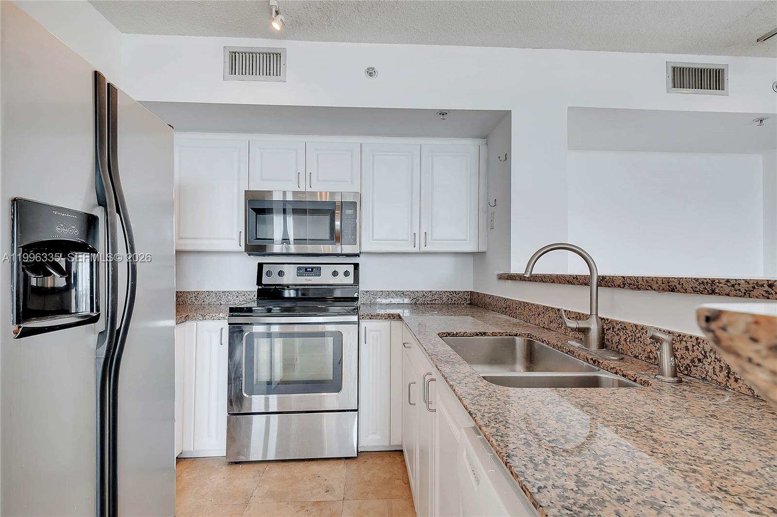 90 Alton Rd #1409 Miami Beach, FL 33139