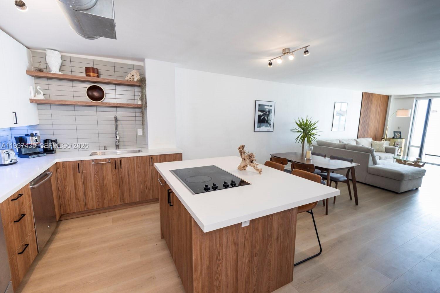 6801 Indian Crk Dr #708