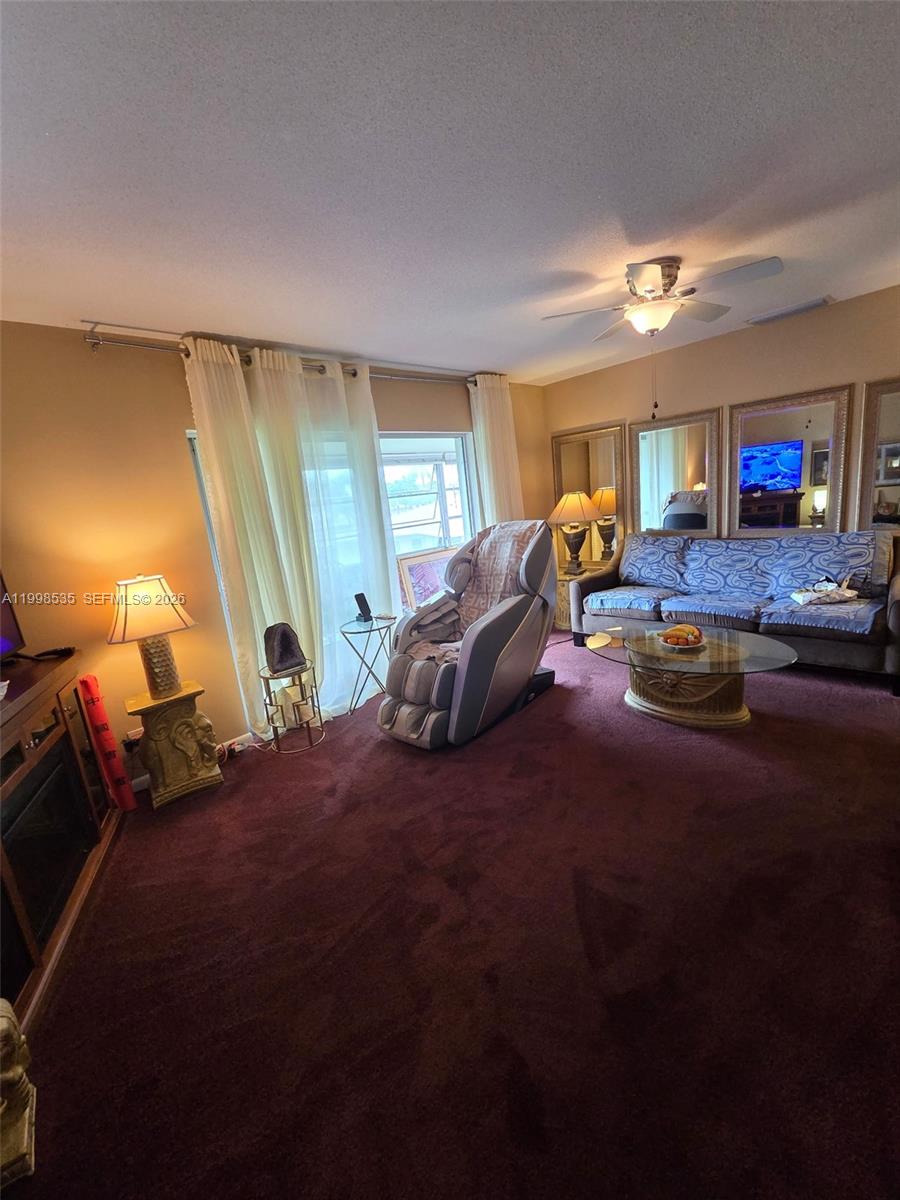 410 NE 17th Ave #203