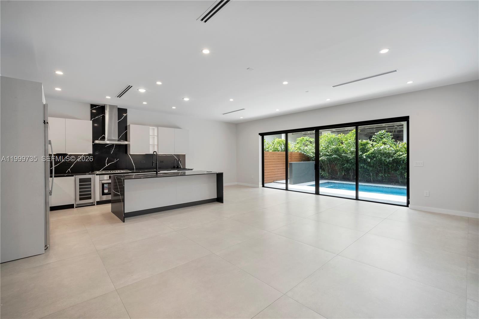 2960 W Trade Ave Coconut Grove, FL 33133