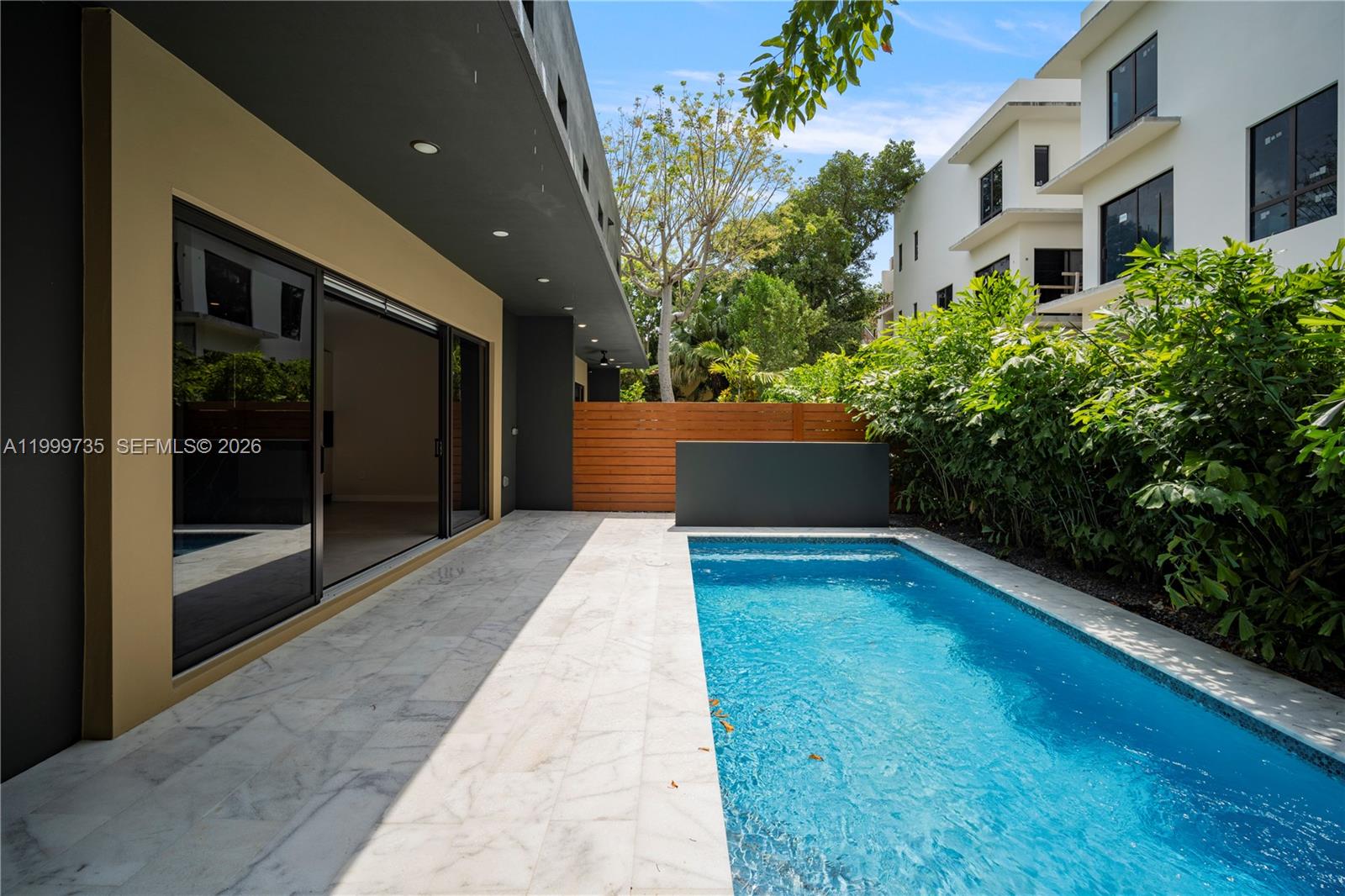 2960 W Trade Ave Coconut Grove, FL 33133