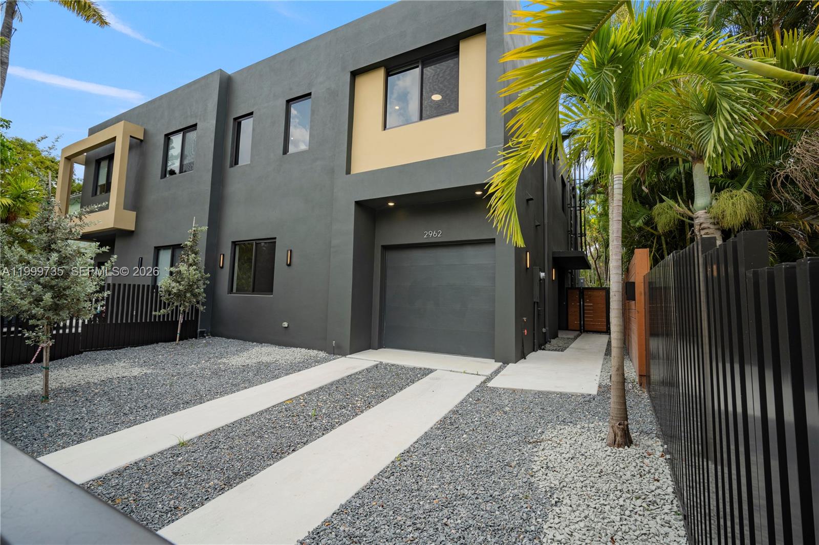 2960 W Trade Ave Coconut Grove, FL 33133