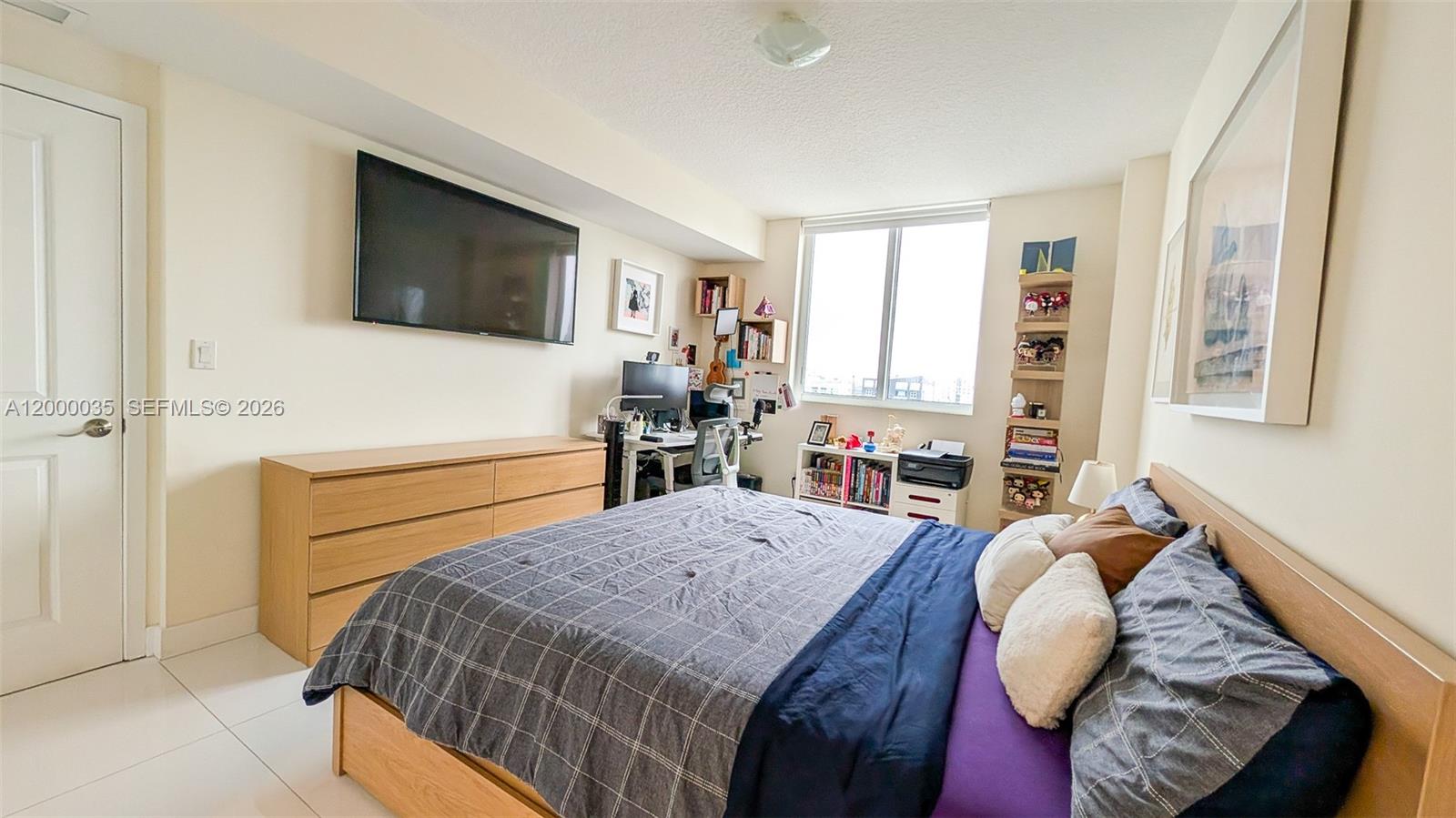 601 NE 23rd St #1605 Miami, FL 33137