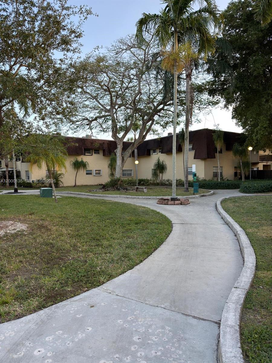9108 SW 137th Ter #16-3