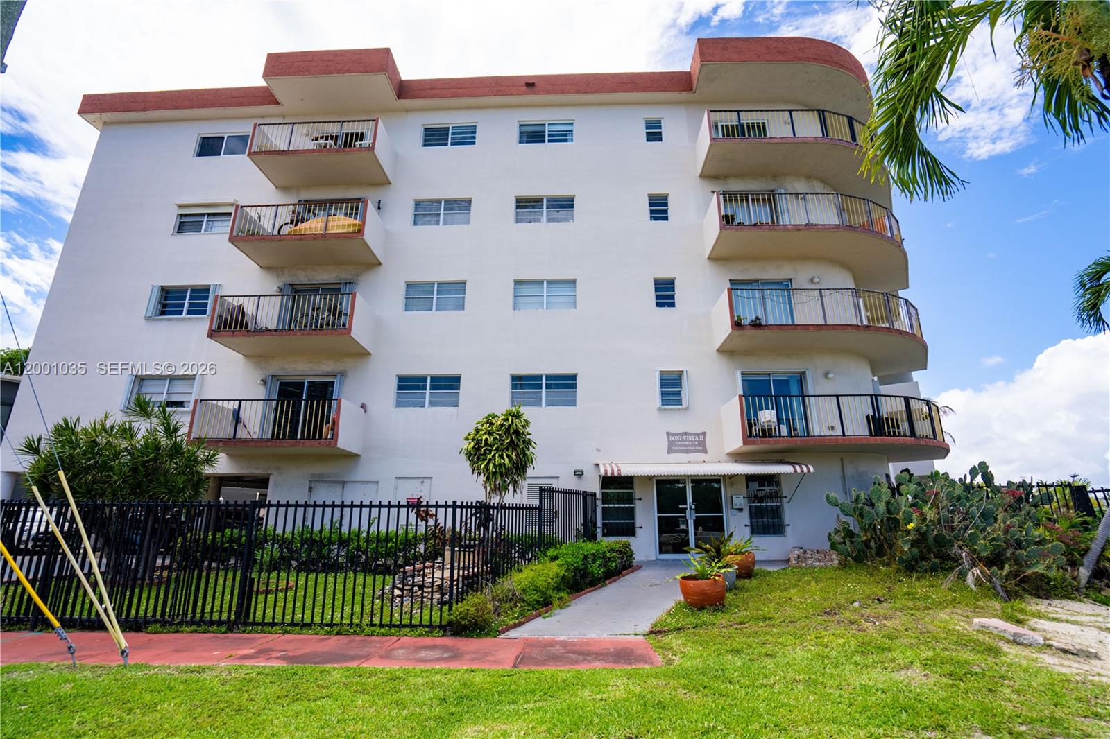 7150 Indian Crk Dr #506