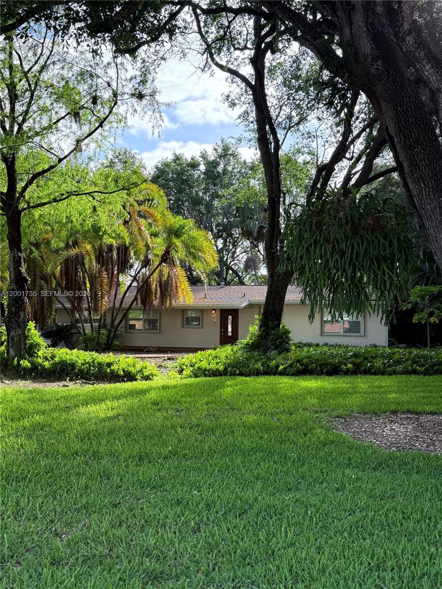 11401 SW 102nd Ave Miami, FL 33176