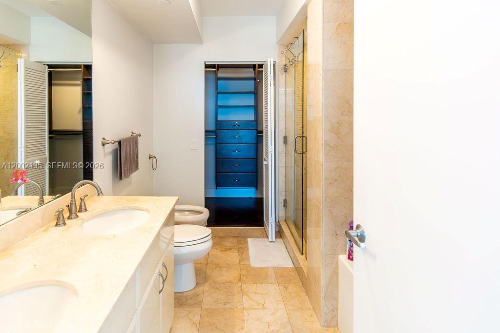 image Akoya Condo25