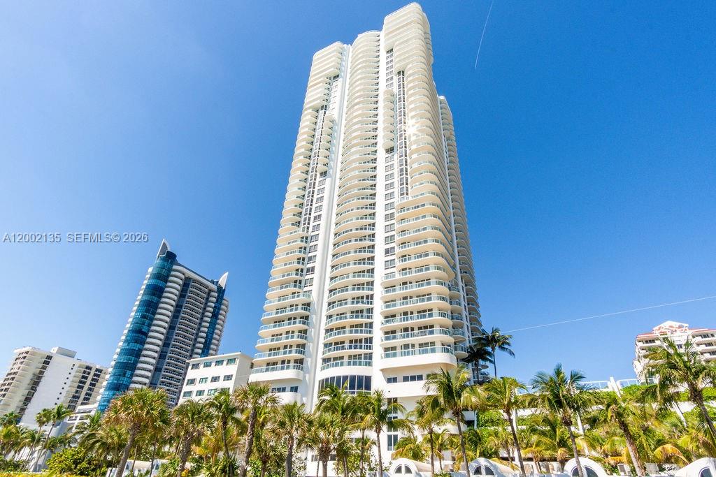 image Akoya Condo48