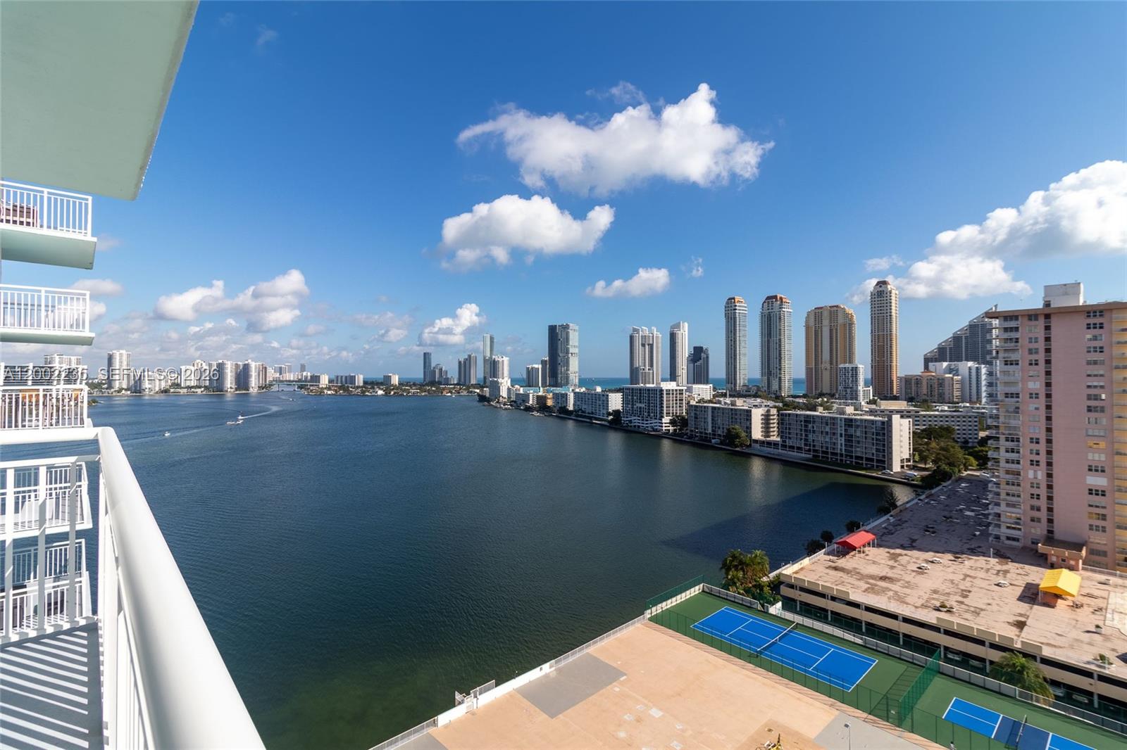 image Winston Towers 5005