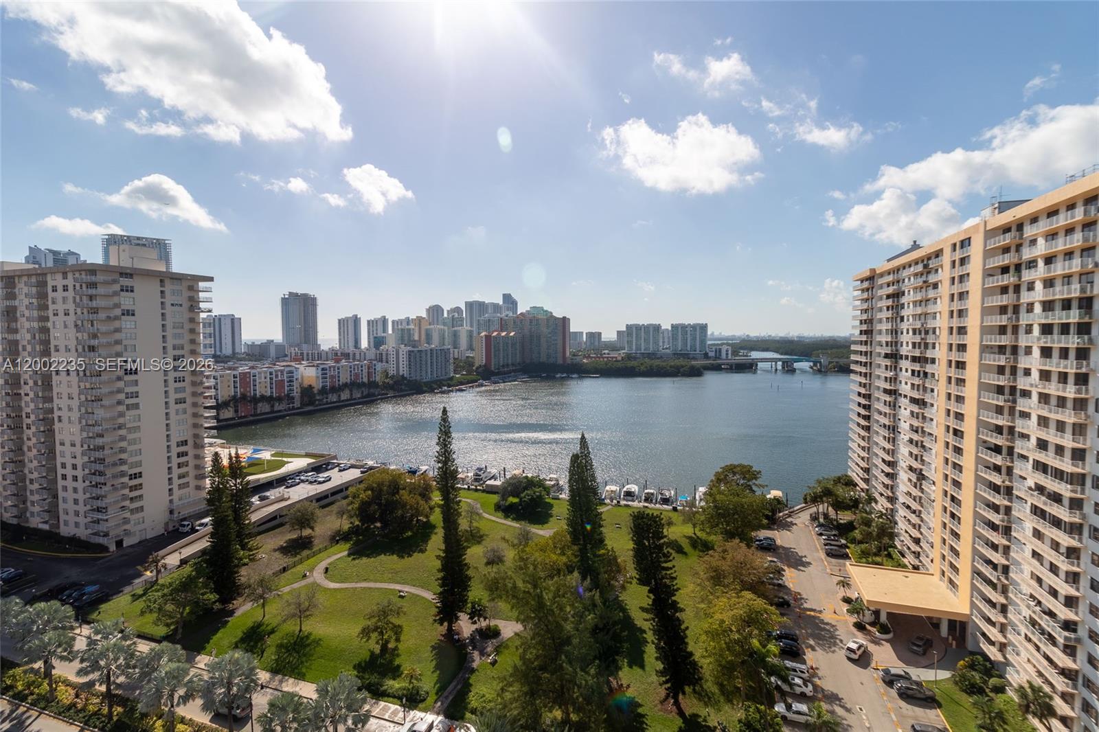 image Winston Towers 5006