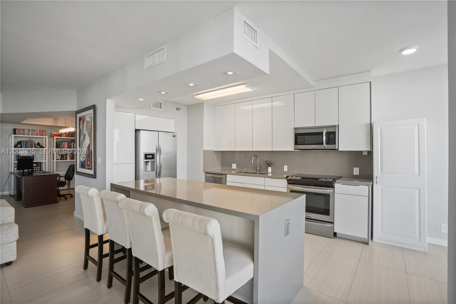 image Hamptons West10